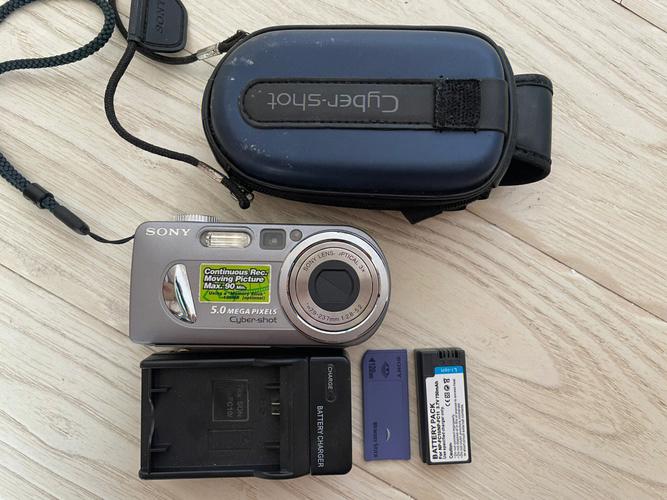 索尼V1数码相机（索尼相机α5000）