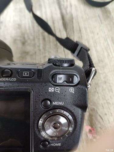 索尼数码相机h7的使用方法(索尼数码相机镜头缩不回去)