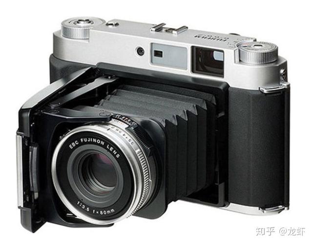 买数码相机到哪里买比较正规（在选购数码相机时需要从哪几个方面进行考量?）