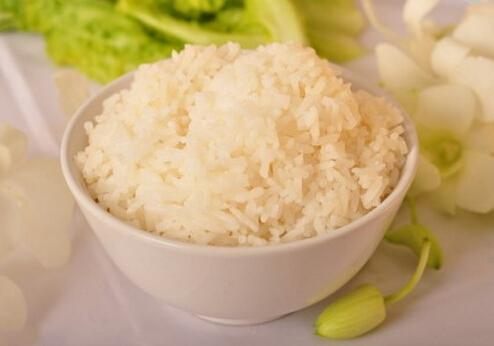 喝不完的豆浆怎么处理？豆浆米饭的做法（豆浆喝不完可以做什么）