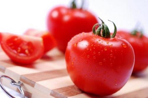 西红柿生吃还是熟吃好？西红柿怎么吃最有营养（西红柿生吃还是熟吃好怎样吃