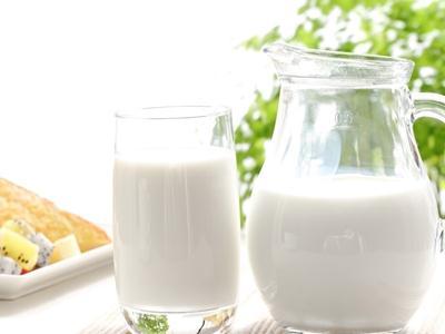 牛奶和豆浆哪个最好？牛奶和豆浆的营养价值（牛奶和豆浆哪个最好?牛奶和豆