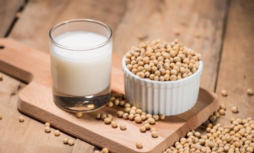 每天喝豆浆可以预防疾病 有关豆浆的药膳食谱（喝豆浆可以预防什么病）