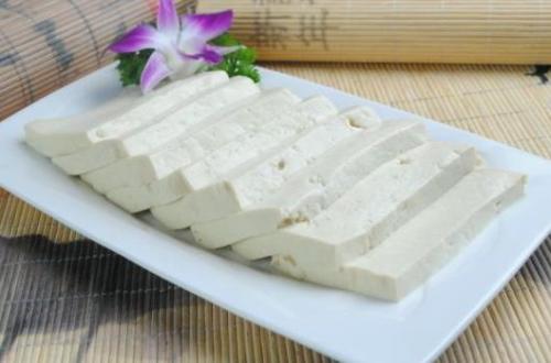 豆腐的营养价值-豆腐的功效与作用（豆腐的营养价值和作用）
