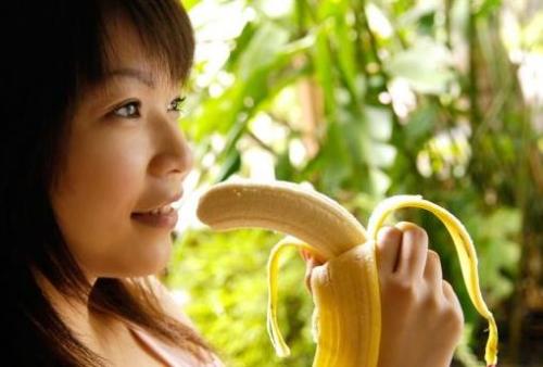 空腹吃香蕉对身体好吗？哪些水果不宜空腹吃（空腹吃香蕉对身体好吗?哪些水