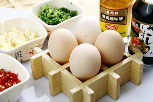 鸡蛋不能和哪些食物一起吃？食用鸡蛋的禁忌（鸡蛋不能和哪些食物一起吃?食