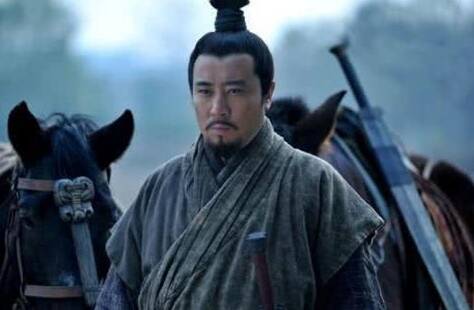 曹操西征张鲁时，刘备当时在干什么呢？